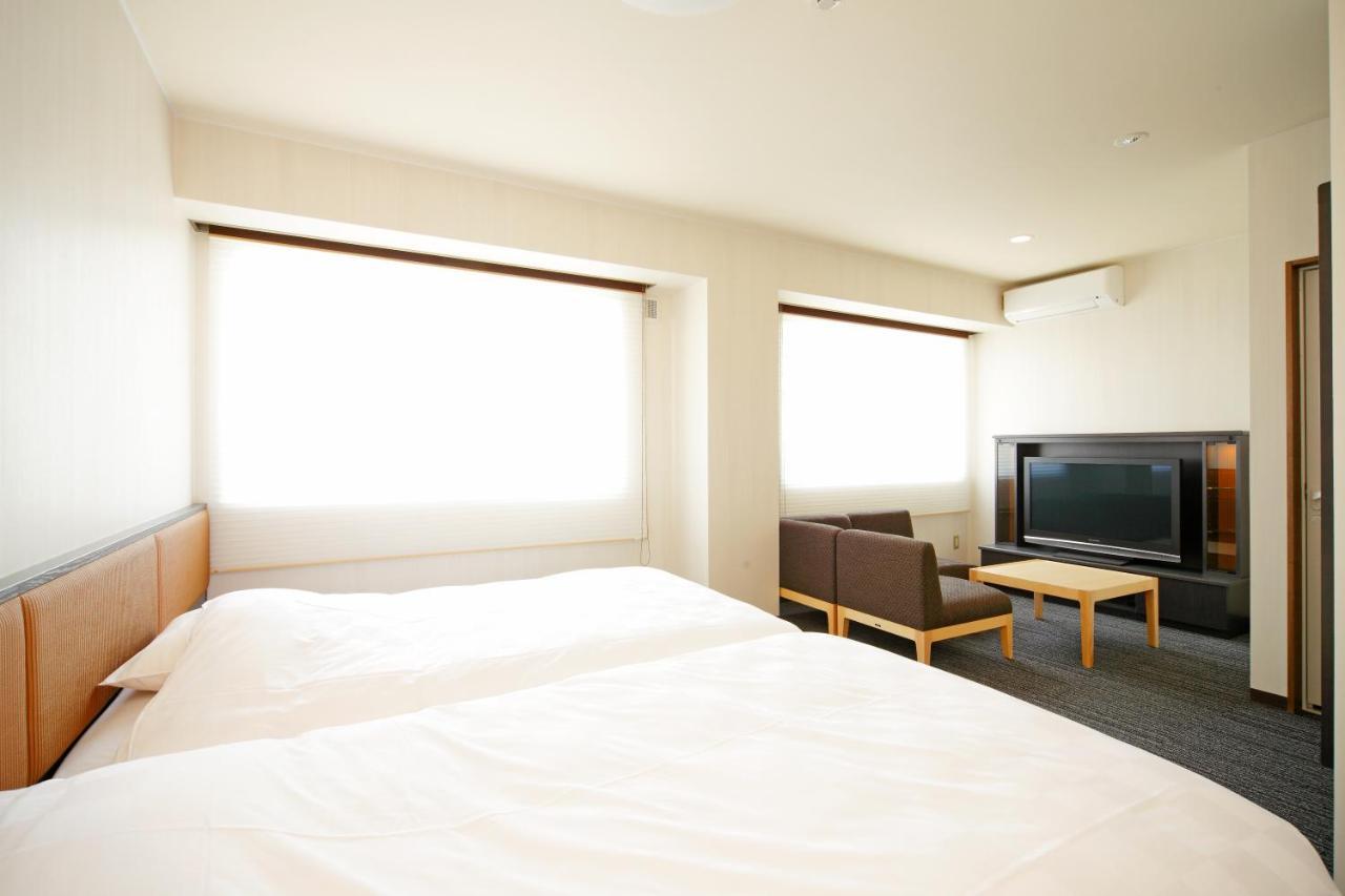 Green Hotel Yes Nagahama Minatokan Экстерьер фото